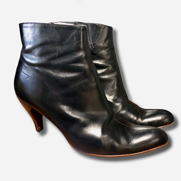 Black - John Fluevog - Half Ankle  Boots - Booties - Heels - Picture 1 of 9